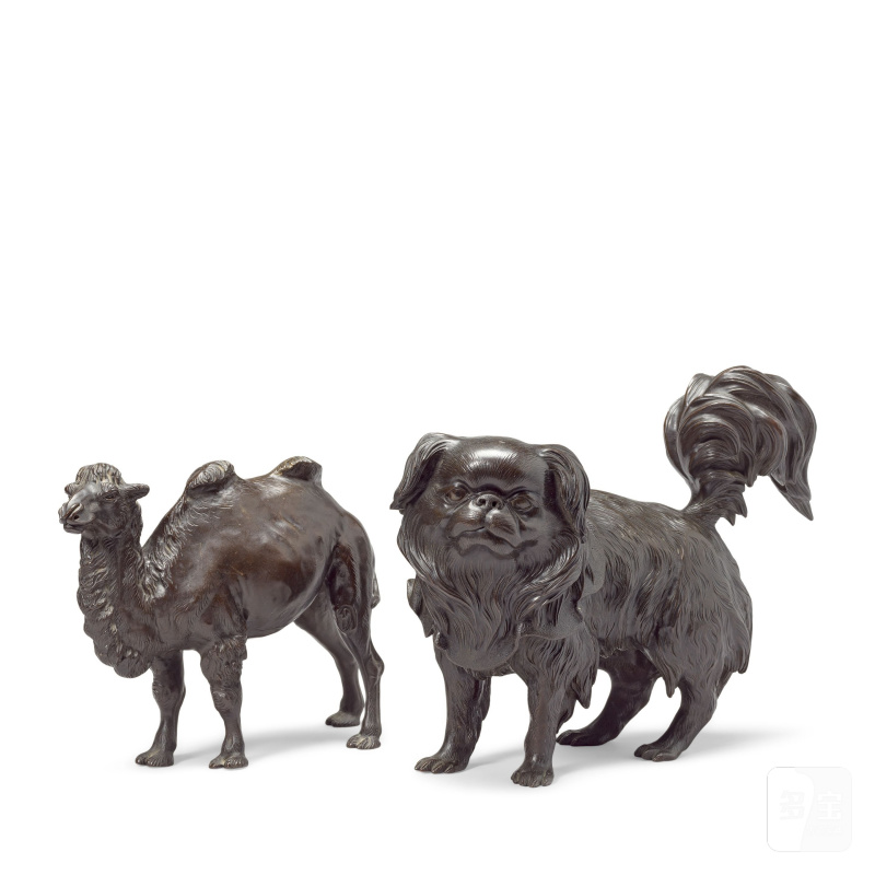 明治時代 銅駱駝及犬 | A BRONZE CAMEL AND A BRONZE PEKINGESE DOG - 图1